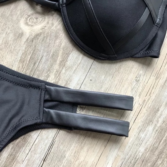 GODDESS ♡ Bikini SET - Picture 3 of 6